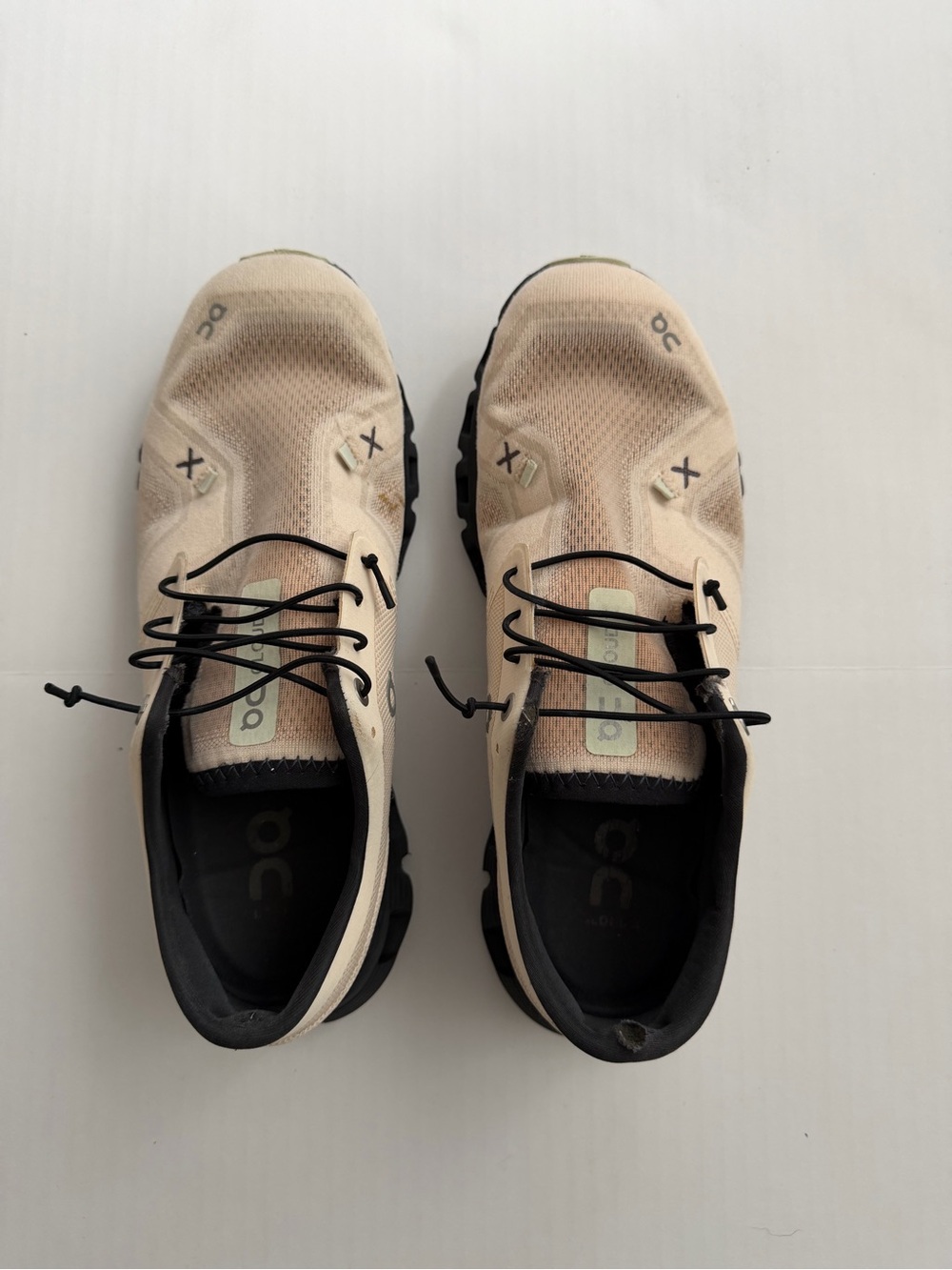 On Running Cloud X Women’s Size 9 Running Shoes Beige Black Athletic Sneakers